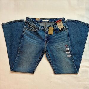 NWT WOMEN'S LEVI JEANS Superlow Bootcut Low Rise Slim Medium Wash $79 sz28x 32